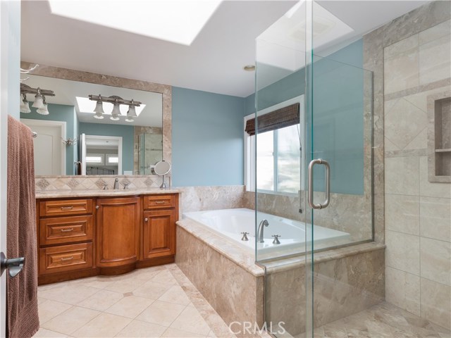 1808 Elm Avenue, Manhattan Beach, California 90266, 5 Bedrooms Bedrooms, ,3 BathroomsBathrooms,Residential,Sold,Elm,SB20235001