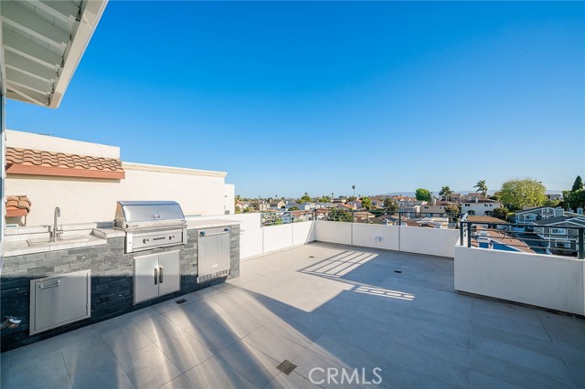 1920 Gates Ave, Redondo Beach, California 90278, 4 Bedrooms Bedrooms, ,4 BathroomsBathrooms,Residential,Sold,Gates Ave,SB21054568