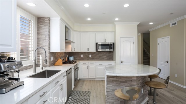 630 Meyer Lane, Redondo Beach, California 90278, 3 Bedrooms Bedrooms, ,3 BathroomsBathrooms,Residential,Sold,Meyer,PV20085973