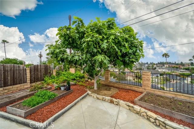 512 Green Lane, Redondo Beach, California 90278, 4 Bedrooms Bedrooms, ,3 BathroomsBathrooms,Residential,Sold,Green,SP19175465