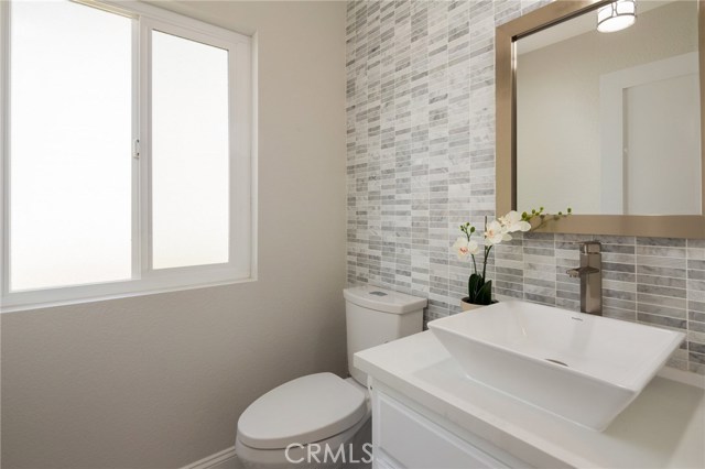 527 Maria Avenue, Redondo Beach, California 90277, 3 Bedrooms Bedrooms, ,2 BathroomsBathrooms,Residential,Sold,Maria,TR17109410