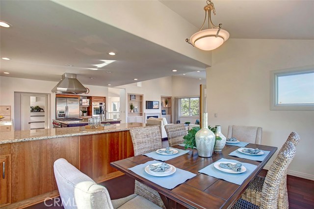 939 1st Street, Manhattan Beach, California 90266, 4 Bedrooms Bedrooms, ,4 BathroomsBathrooms,Residential,Sold,1st,SB17057614