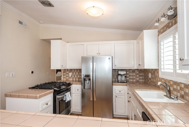 3416 Alma Avenue, Manhattan Beach, California 90266, 3 Bedrooms Bedrooms, ,2 BathroomsBathrooms,Residential,Sold,Alma,SB20076798