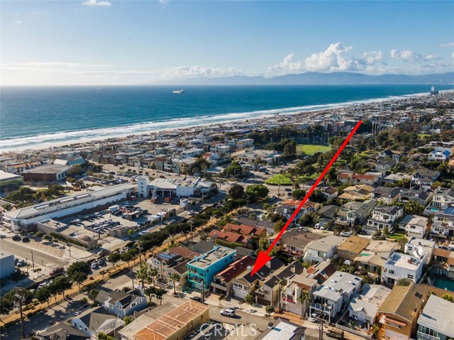 521 13th Street, Manhattan Beach, California 90266, 3 Bedrooms Bedrooms, ,1 BathroomBathrooms,Residential,Sold,13th,PW19054857