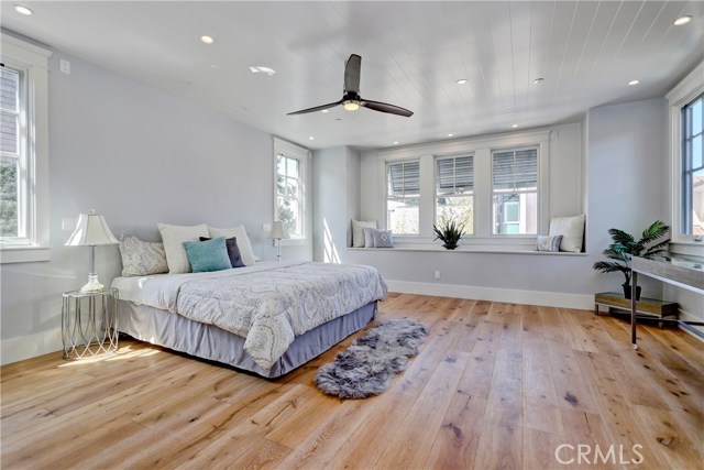 1955 Monterey Boulevard, Hermosa Beach, California 90254, 4 Bedrooms Bedrooms, ,2 BathroomsBathrooms,Residential,Sold,Monterey,SB18111119