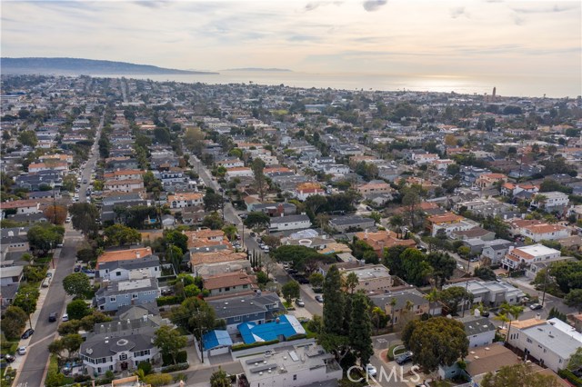 2616 Pine Avenue, Manhattan Beach, California 90266, 3 Bedrooms Bedrooms, ,1 BathroomBathrooms,Residential,Sold,Pine,SB21005852