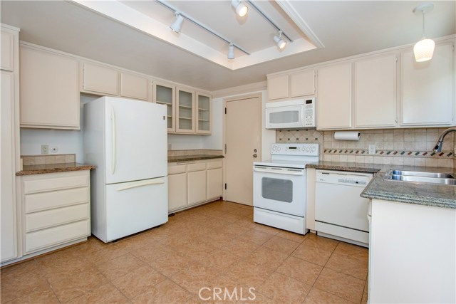 Kitchen - WOW look at all the storage