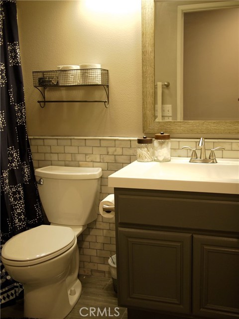 Upper floor bathroom