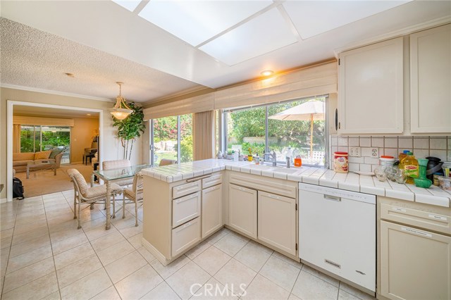 28736 King Arthur Court, Rancho Palos Verdes, California 90275, 5 Bedrooms Bedrooms, ,4 BathroomsBathrooms,Residential,Sold,King Arthur,PV20223442