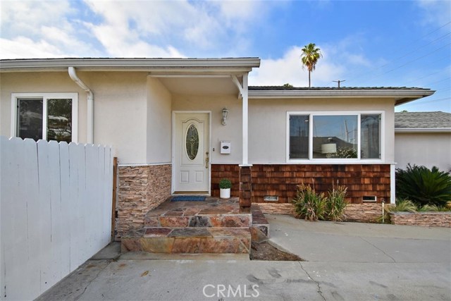 517 Blossom Lane, Redondo Beach, California 90278, 3 Bedrooms Bedrooms, ,1 BathroomBathrooms,Residential,Sold,Blossom,SB20134246