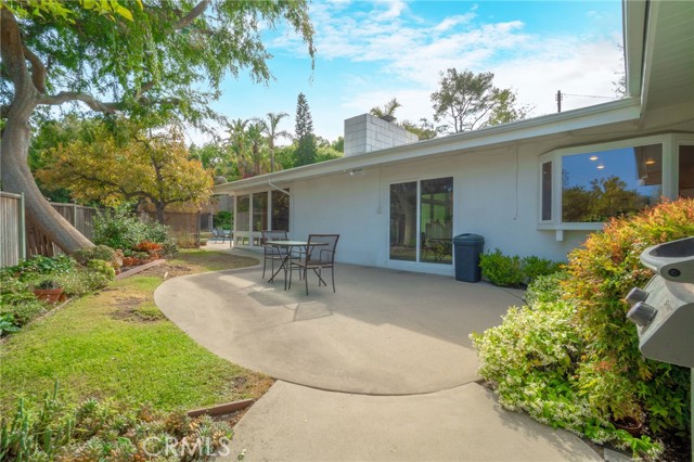 4 Spinning Wheel Lane, Rolling Hills Estates, California 90274, 4 Bedrooms Bedrooms, ,3 BathroomsBathrooms,Residential,Sold,Spinning Wheel,SB21079311