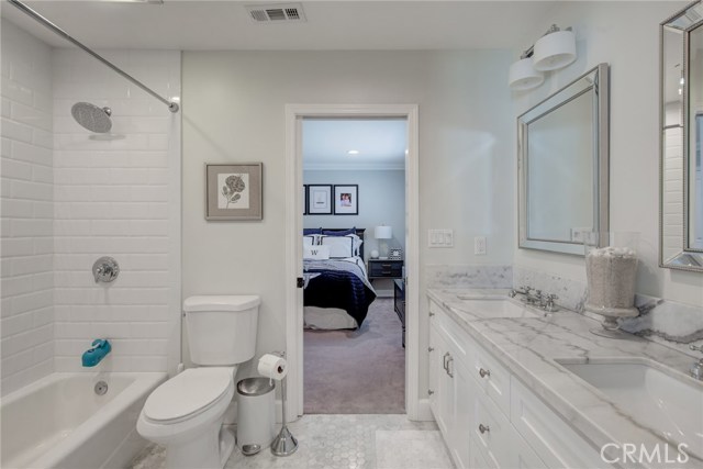 1135 21st Street, Manhattan Beach, California 90266, 3 Bedrooms Bedrooms, ,2 BathroomsBathrooms,Residential,Sold,21st,PV20109589