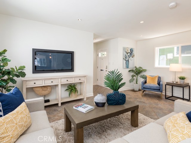 1136 2nd Street, Hermosa Beach, California 90254, 4 Bedrooms Bedrooms, ,3 BathroomsBathrooms,Residential,Sold,2nd,SB19115231
