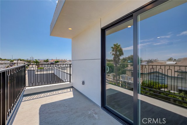 1809 Green Lane, Redondo Beach, California 90278, 5 Bedrooms Bedrooms, ,5 BathroomsBathrooms,Residential,Sold,Green,PV19214321