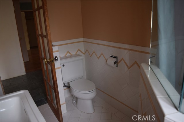 Another view of the secondary bath