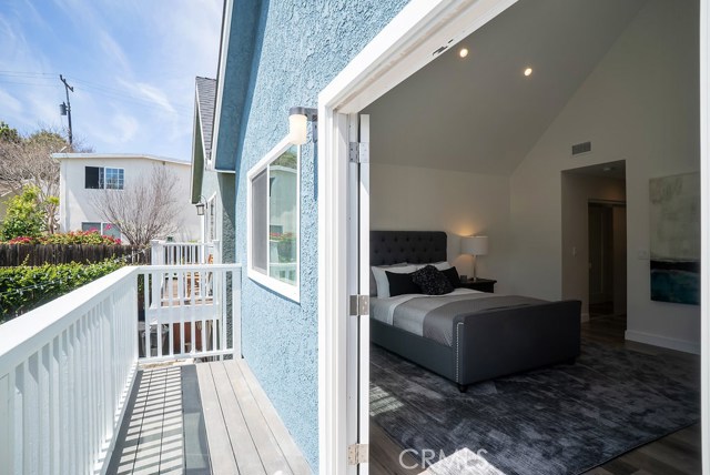 1808 Rockefeller Lane, Redondo Beach, California 90278, 3 Bedrooms Bedrooms, ,2 BathroomsBathrooms,Residential,Sold,Rockefeller,SB18082595