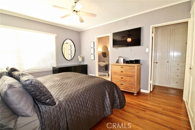 Master Bedroom w/Ensuite Bath