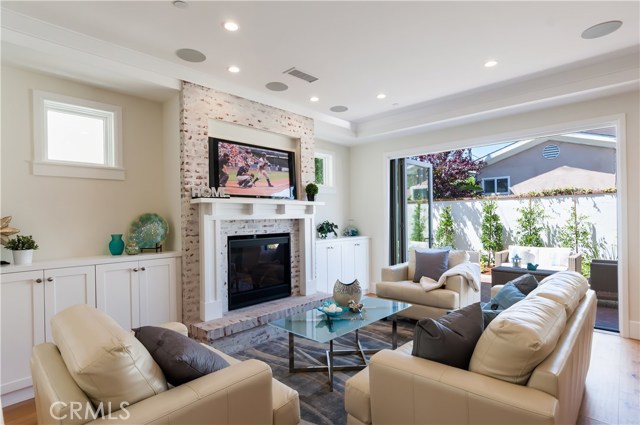 1621 23rd Street, Manhattan Beach, California 90266, 5 Bedrooms Bedrooms, ,2 BathroomsBathrooms,Residential,Sold,23rd,SB17077029