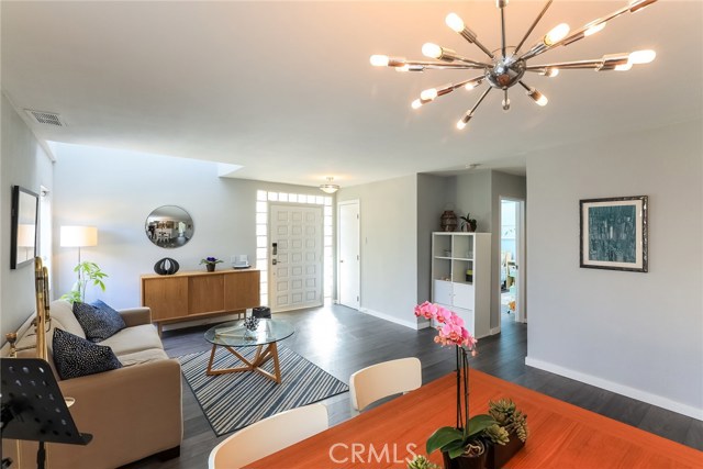 2121 Plant Avenue, Redondo Beach, California 90278, 4 Bedrooms Bedrooms, ,1 BathroomBathrooms,Residential,Sold,Plant,SB21007789