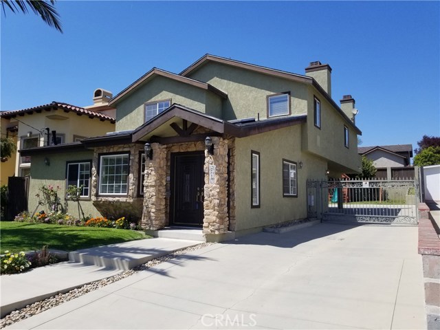A beautiful single family home on a full lot!
