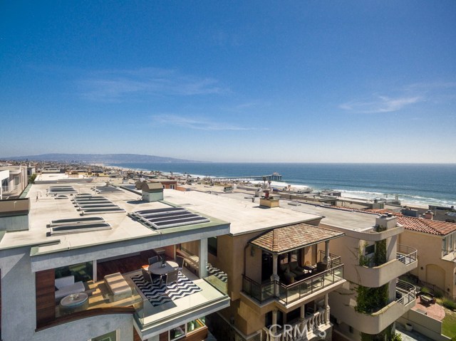 222 17th Street, Manhattan Beach, California 90266, 5 Bedrooms Bedrooms, ,3 BathroomsBathrooms,Residential,Sold,17th,SB18099609