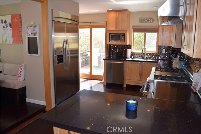 1604 Carlson Lane, Redondo Beach, California 90278, 4 Bedrooms Bedrooms, ,3 BathroomsBathrooms,Residential,Sold,Carlson,SB20206850