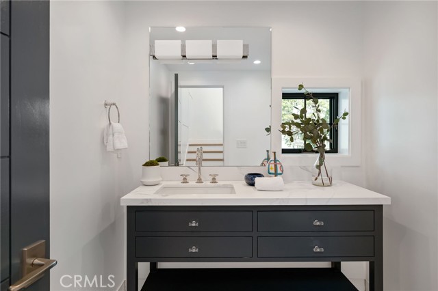 Luxurious powder room
