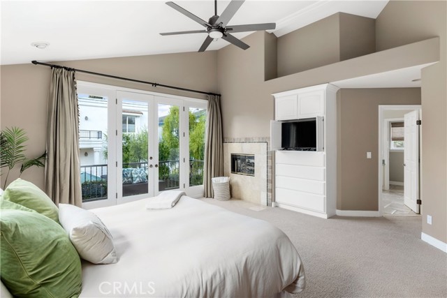 717 29th Street, Manhattan Beach, California 90266, 5 Bedrooms Bedrooms, ,4 BathroomsBathrooms,Residential,Sold,29th,SB21147466