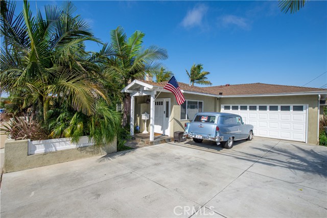 2201 Robinson Street, Redondo Beach, California 90278, 2 Bedrooms Bedrooms, ,1 BathroomBathrooms,Residential,Sold,Robinson,SB20178302