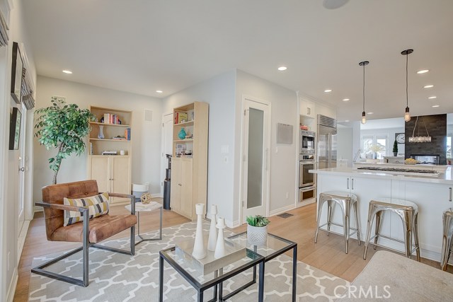 1124 1st Street, Hermosa Beach, California 90254, 4 Bedrooms Bedrooms, ,3 BathroomsBathrooms,Residential,Sold,1st,SB20124705