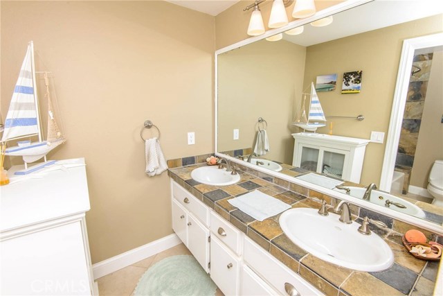 700 Esplanade, Redondo Beach, California 90277, 2 Bedrooms Bedrooms, ,2 BathroomsBathrooms,Residential,Sold,Esplanade,SB17099980