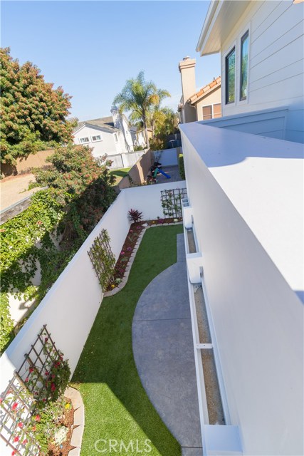 2309 Clark Lane, Redondo Beach, California 90278, 4 Bedrooms Bedrooms, ,2 BathroomsBathrooms,Residential,Sold,Clark,SB18033633