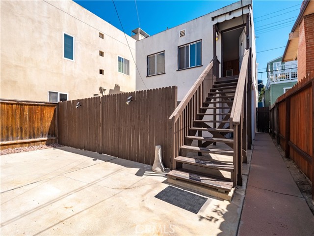 636 Manhattan Avenue, Hermosa Beach, California 90254, ,Residential Income,Sold,Manhattan,SB21080073