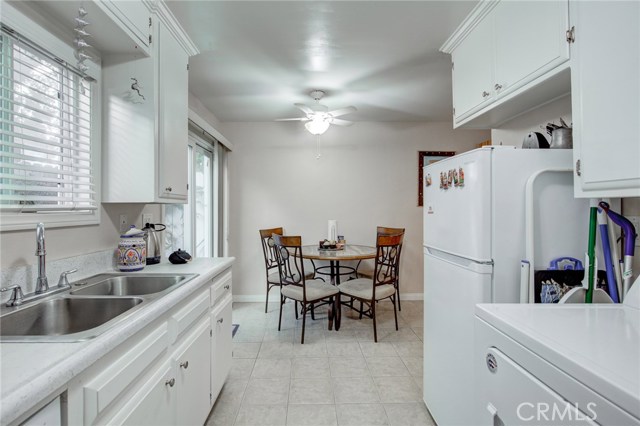 2211 Nelson Avenue, Redondo Beach, California 90278, 6 Bedrooms Bedrooms, ,3 BathroomsBathrooms,Residential,Sold,Nelson,SB19252615