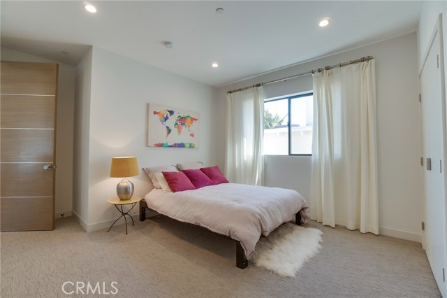 3605 Oak Avenue, Manhattan Beach, California 90266, 5 Bedrooms Bedrooms, ,3 BathroomsBathrooms,Residential,Sold,Oak,SB18090841