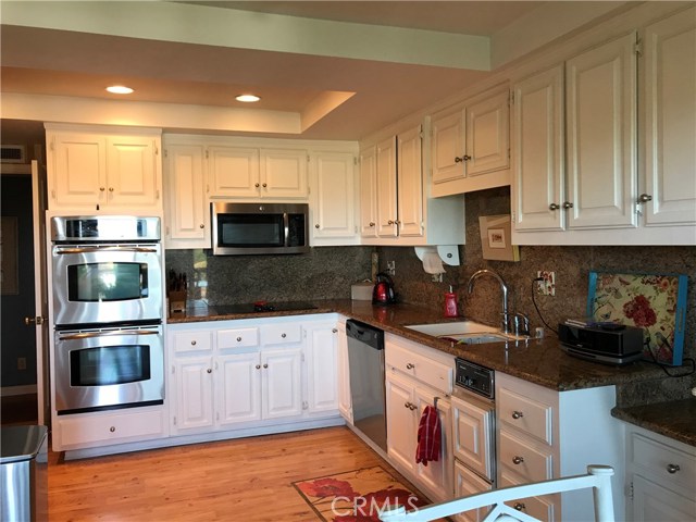 37 Oaktree Lane, Rolling Hills Estates, California 90274, 2 Bedrooms Bedrooms, ,3 BathroomsBathrooms,Residential,Sold,Oaktree,PV17081365