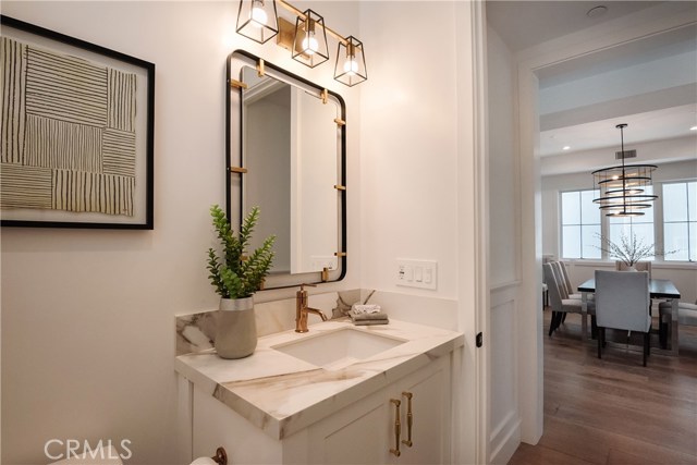 617 31st Street, Manhattan Beach, California 90266, 7 Bedrooms Bedrooms, ,2 BathroomsBathrooms,Residential,Sold,31st,SB20084953