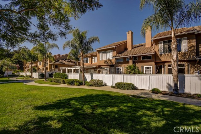 27434 Lilac Ave, Mission Viejo, CA 92692 - 3 Beds | 2/1 Baths (Active