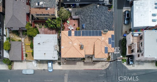 420 36th Street, Manhattan Beach, California 90266, 4 Bedrooms Bedrooms, ,2 BathroomsBathrooms,Residential,Sold,36th,SB20024212