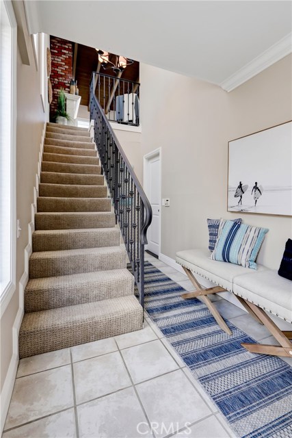 Entry foyer is welcoming!