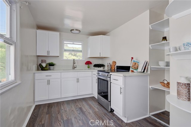 3905 Crest Drive, Manhattan Beach, California 90266, 3 Bedrooms Bedrooms, ,Residential,Sold,Crest,SB19240278