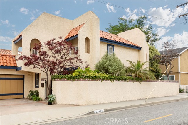 2100 Bataan Road, Redondo Beach, California 90278, 3 Bedrooms Bedrooms, ,2 BathroomsBathrooms,Residential,Sold,Bataan,SB19141243