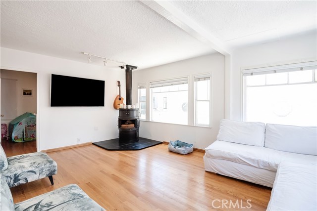 216 36th Street, Manhattan Beach, California 90266, 2 Bedrooms Bedrooms, ,2 BathroomsBathrooms,Residential,Sold,36th,SB20149445
