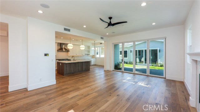 1018 Avenue A, Redondo Beach, California 90277, 6 Bedrooms Bedrooms, ,6 BathroomsBathrooms,Residential,Sold,Avenue A,PV20118056