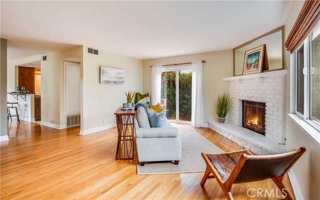1007 Blossom Lane, Redondo Beach, California 90278, 3 Bedrooms Bedrooms, ,2 BathroomsBathrooms,Residential,Sold,Blossom,SB19037729