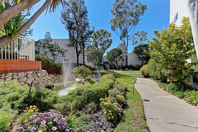 802 Camino Real, Redondo Beach, California 90277, 1 Bedroom Bedrooms, ,1 BathroomBathrooms,Residential,Sold,Camino Real,SB18142824