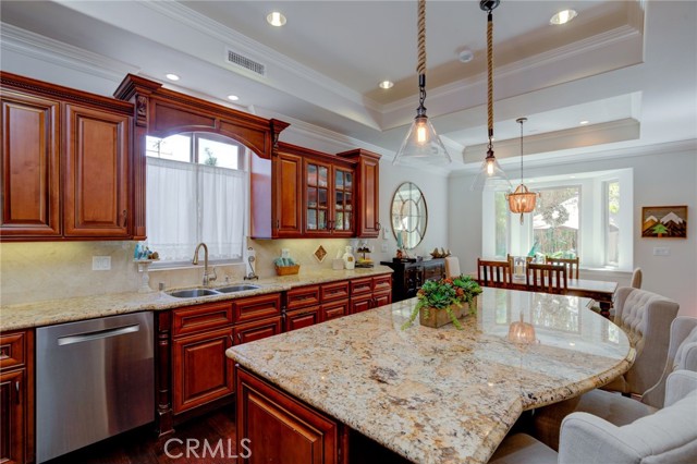 2226 Gates Ave., Redondo Beach, California 90278, 4 Bedrooms Bedrooms, ,3 BathroomsBathrooms,Residential,Sold,Gates Ave.,SB21066346