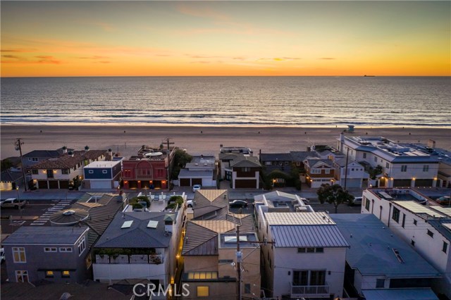 2818 Hermosa Avenue, Hermosa Beach, California 90254, 4 Bedrooms Bedrooms, ,3 BathroomsBathrooms,Residential,Sold,Hermosa,SB20027671