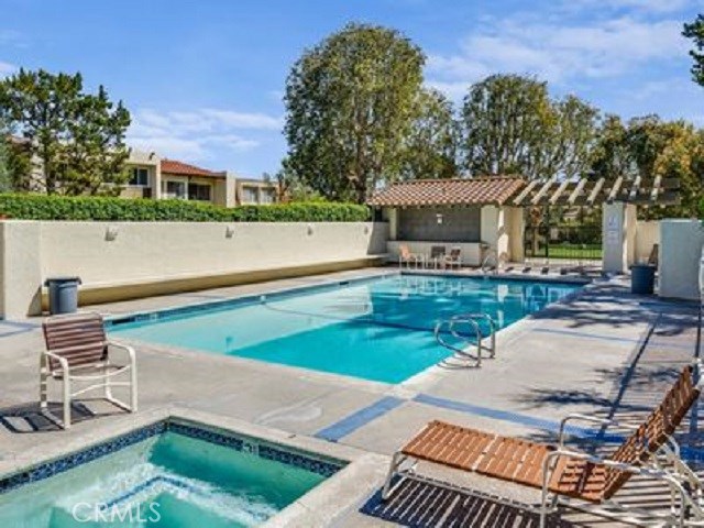 26 Aspen Way, Rolling Hills Estates, California 90274, 3 Bedrooms Bedrooms, ,2 BathroomsBathrooms,Residential,Sold,Aspen Way,PV17062589