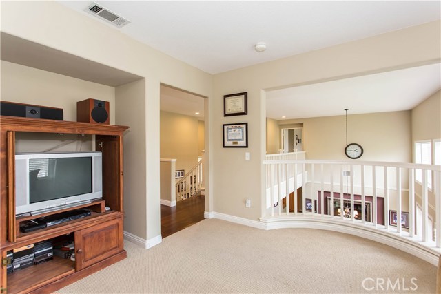 Spacious Loft Looking over to Breezeway